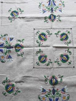 Nappe brodée main Artisanat polonais