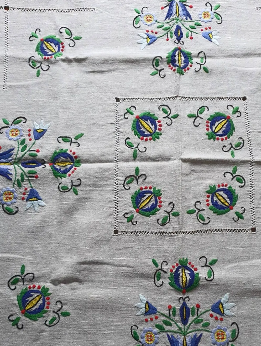 Nappe brodée main Artisanat polonais