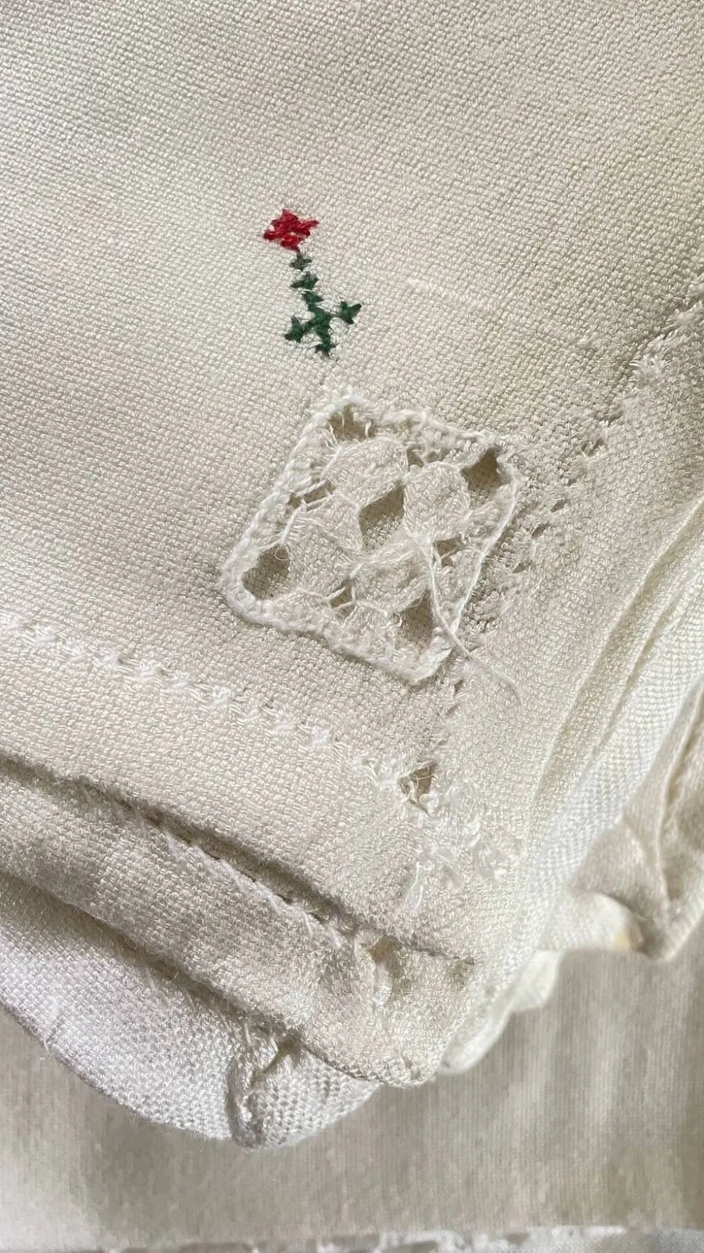 Nappe brodée + 12 Serviettes vintage