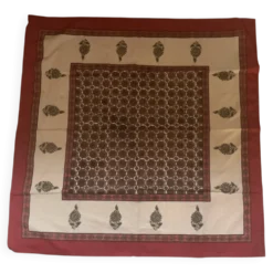 Nappe carrée 106x106 cm