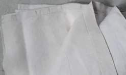 Nappe de campagne monogrammée tt en rouge