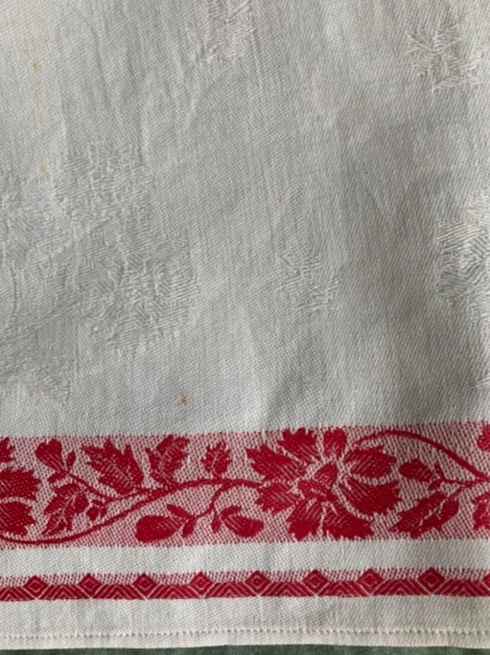 Nappe en damassé vintage