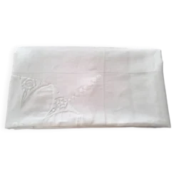 Nappe en lin blanc avec broderies et jours 1.65 x 2.40 m
