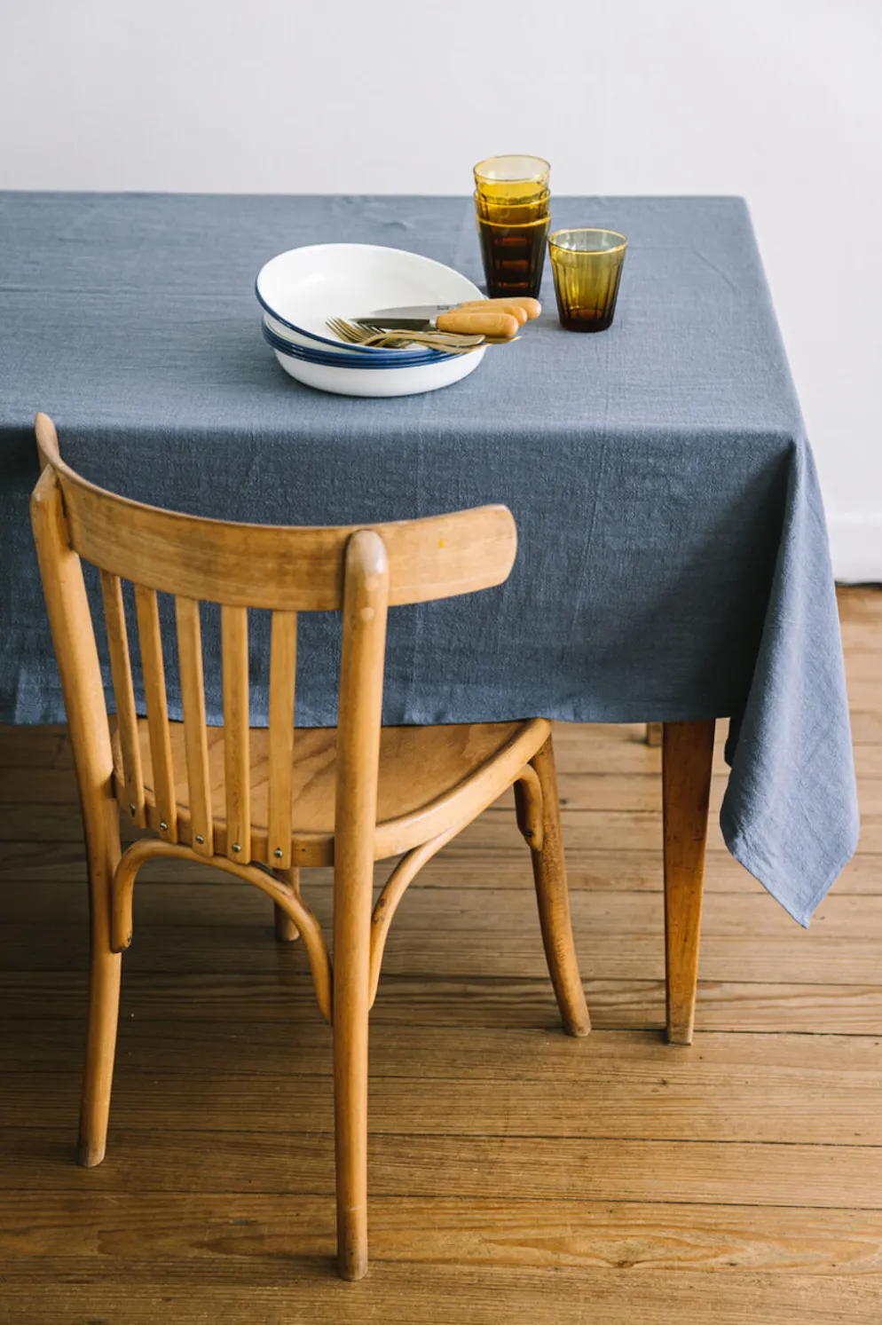 Nappe en lin lavé bleu salé