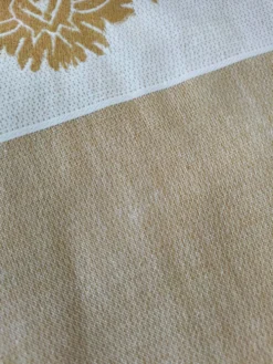 Nappe et 8 serviettes vintage – tons caramel et moutarde dorée