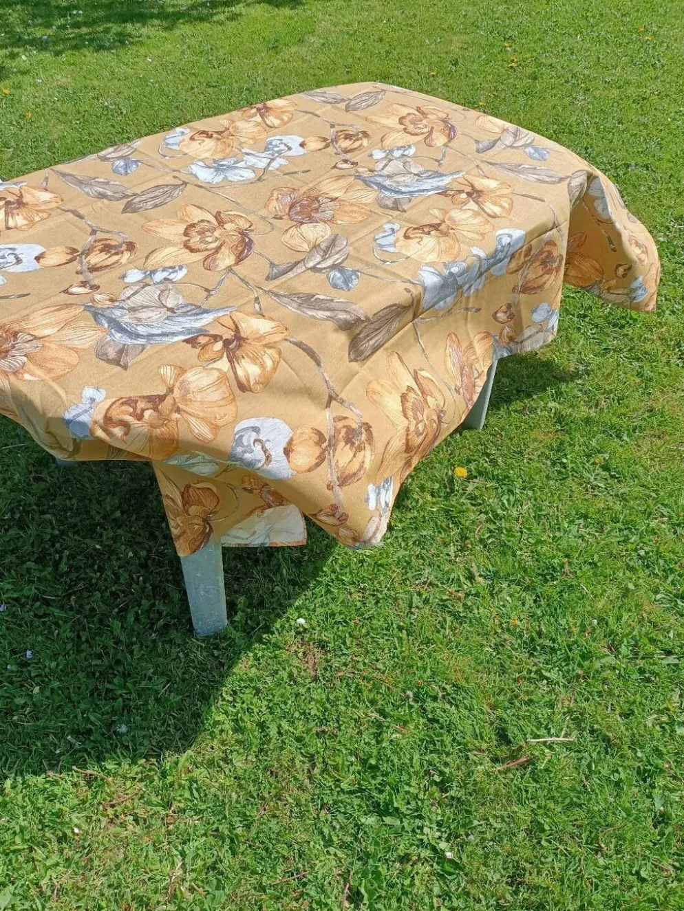 Nappe fleurie
