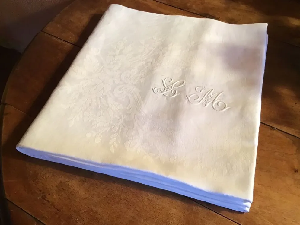 Nappe marquée LM , fin 19éme