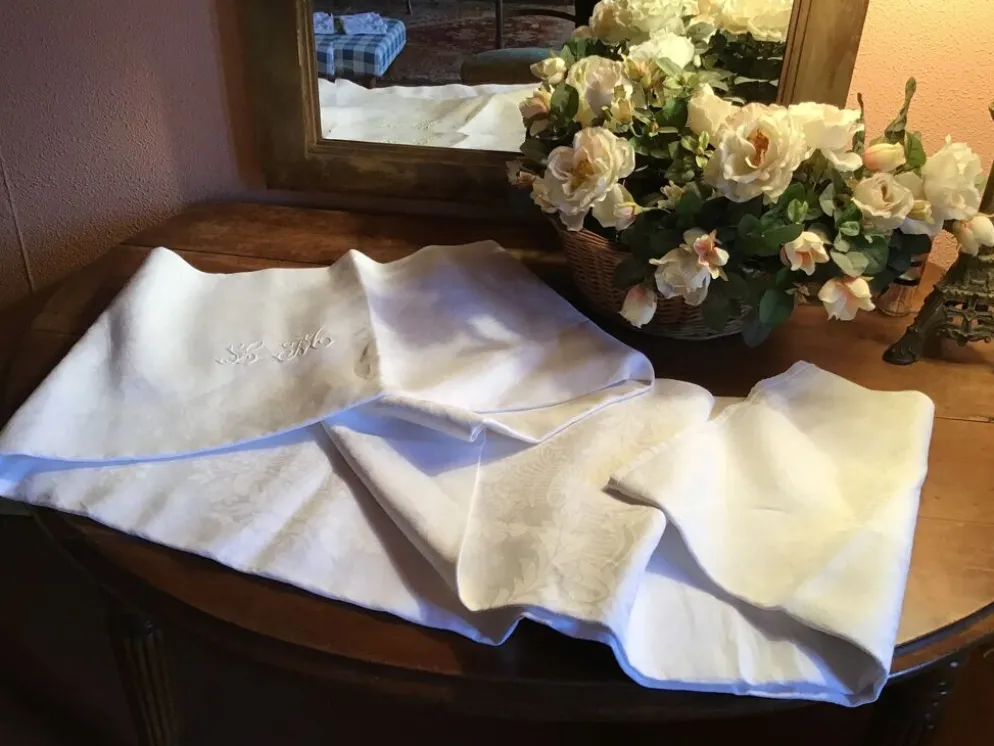 Nappe marquée LM , fin 19éme