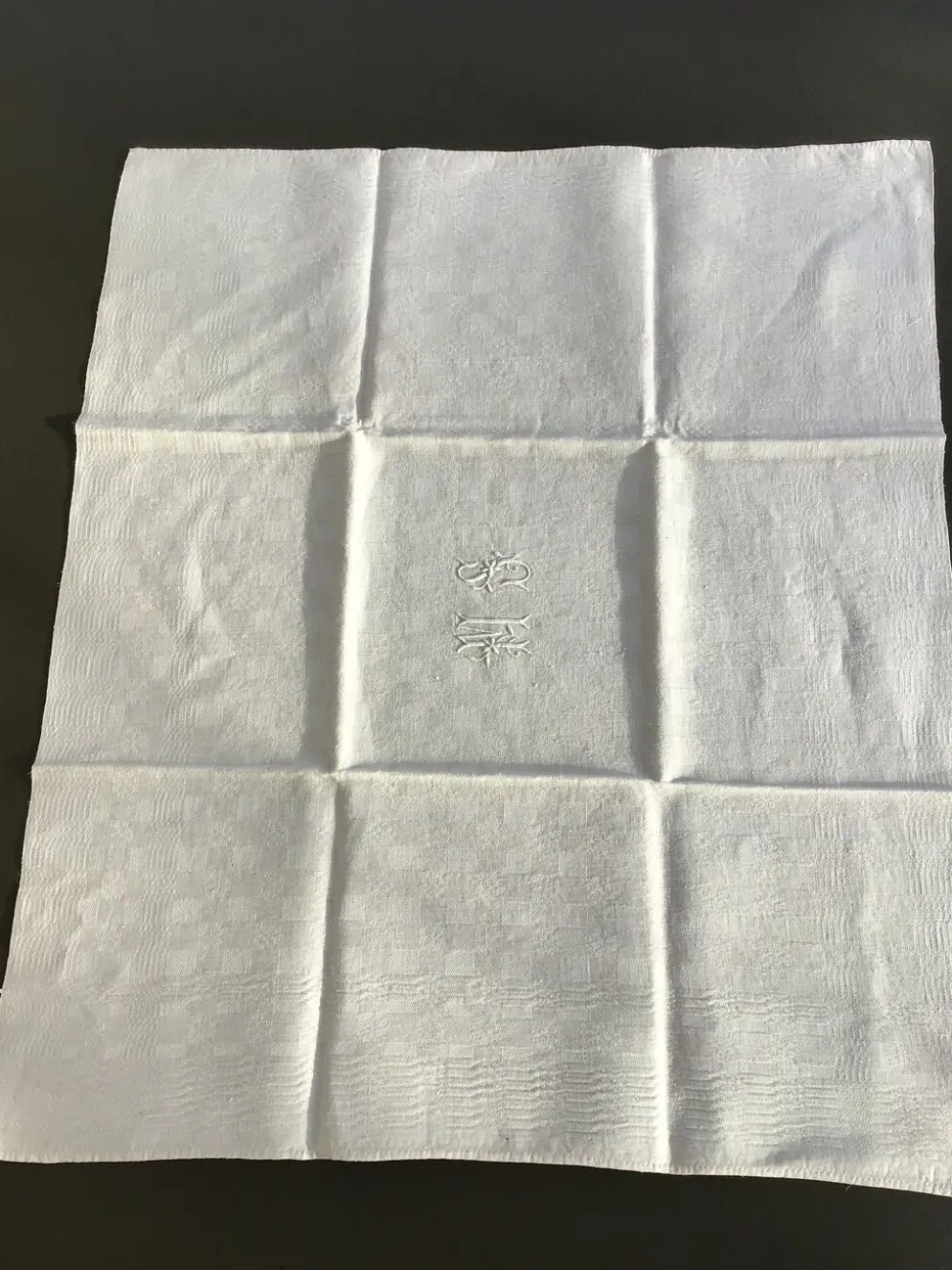 Nappe rectangle MS neuve et 9 serviettes assorties