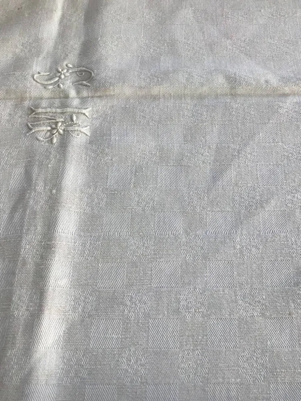 Nappe rectangle MS neuve et 9 serviettes assorties