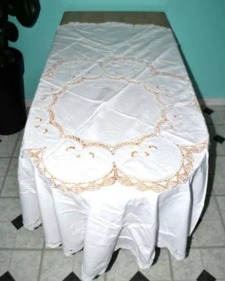 Nappe ronde vintage en coton brodé et ajouré 160x160cm *M3*