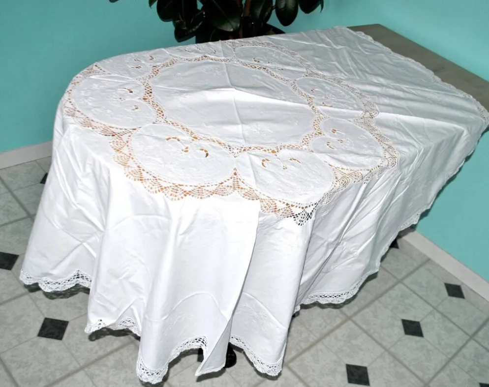 Nappe ronde vintage en coton brodé et ajouré 160x160cm *M3*