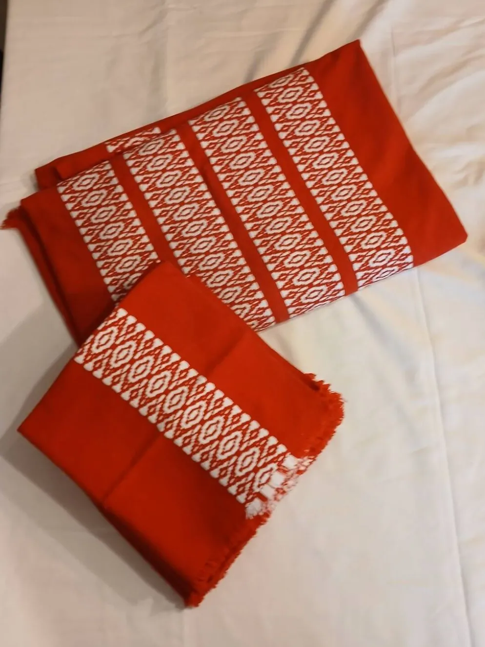 Nappe + 12 serviettes anciennes