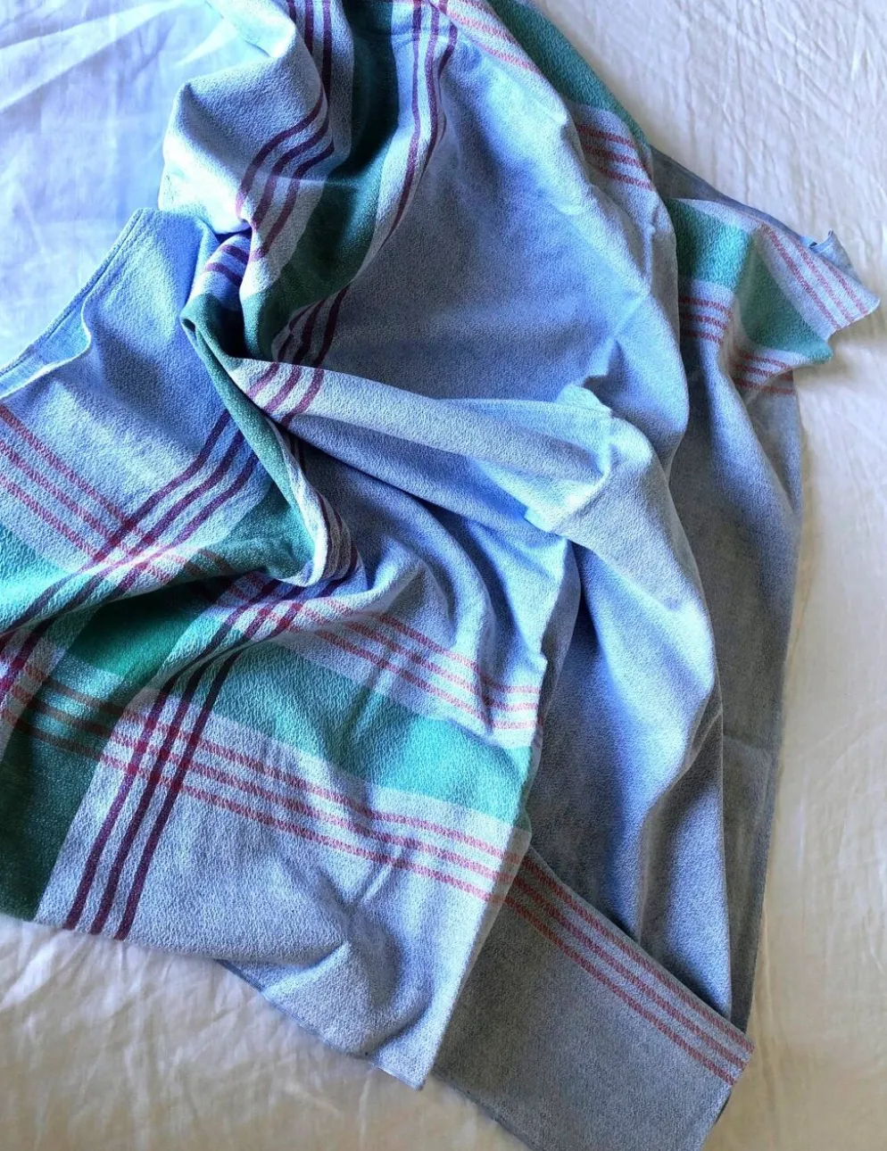 Nappe vintage, bleue à rayures