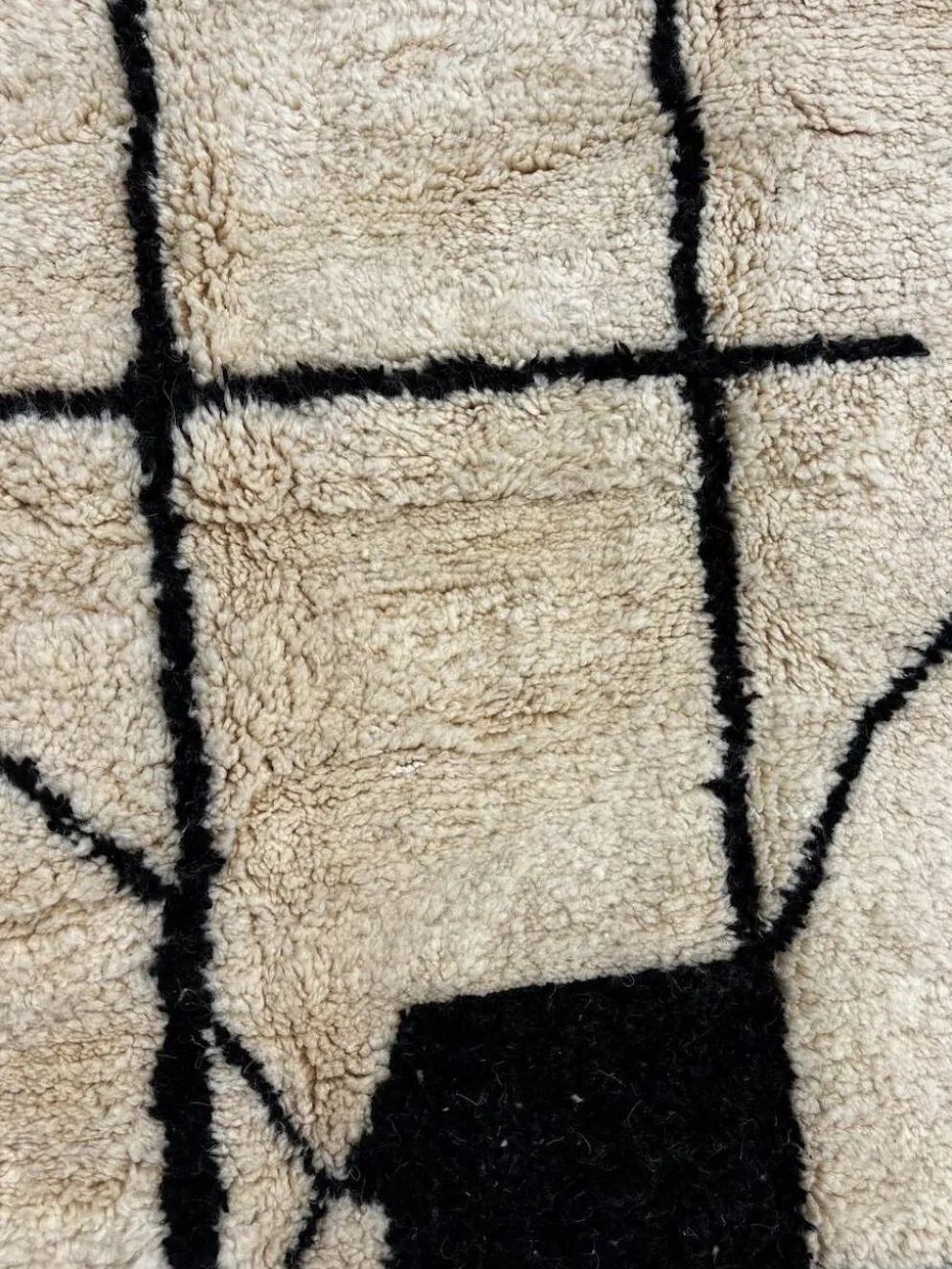 Natura Atlas - Tapis Mrirt sur mesure – Design graphique berbère en laine naturelle