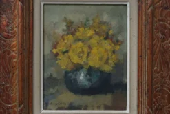 Nature morte avec des fleurs jaunes dans un vase, vers 1930-1950