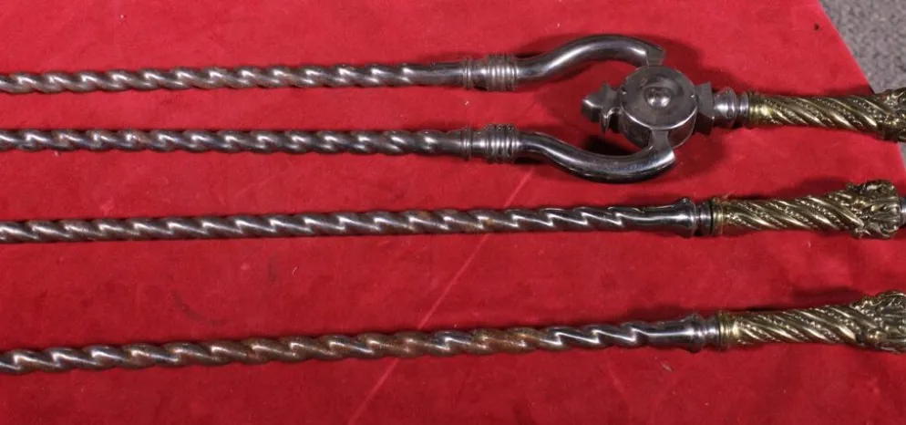 Nécessaire de cheminée début XIX eme acier et bronze