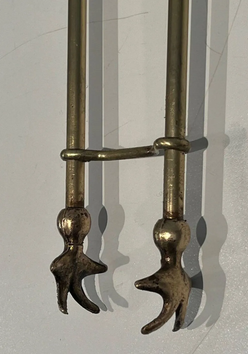 Nécessaire de cheminée de style néoclassique en laiton modèle ananas