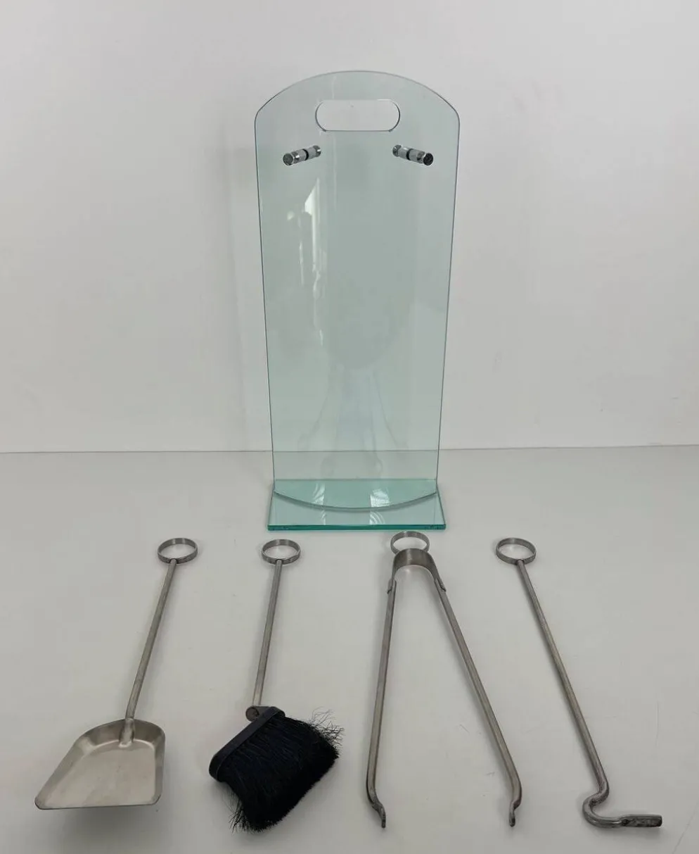 Nécessaire de Feu Design à Portant en Verre Trempé et Outils en Chrome
