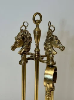 Nécessaire de Feu de Style Néoclassique en Laiton à Têtes de Cheval, dans l