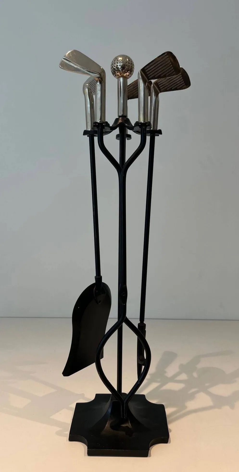Nécessaire de Feu Modèle Golf en Métal Laqué Noir et Clubs de Golf Chromés
