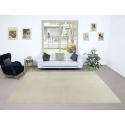 Nouveau tapis Tulu anatolien en beige uni, noué à la main, 100 % laine naturelle non teinte.