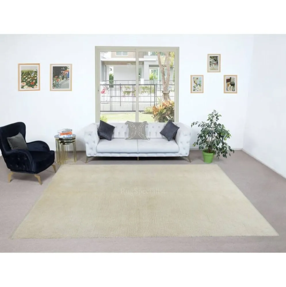 Nouveau tapis Tulu anatolien en beige uni, noué à la main, 100 % laine naturelle non teinte.