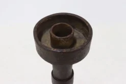Objet cylindrique en grès brutaliste signé Studio Pottery années 1960
