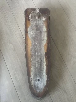 4 objets décoratifs en bois sculpté