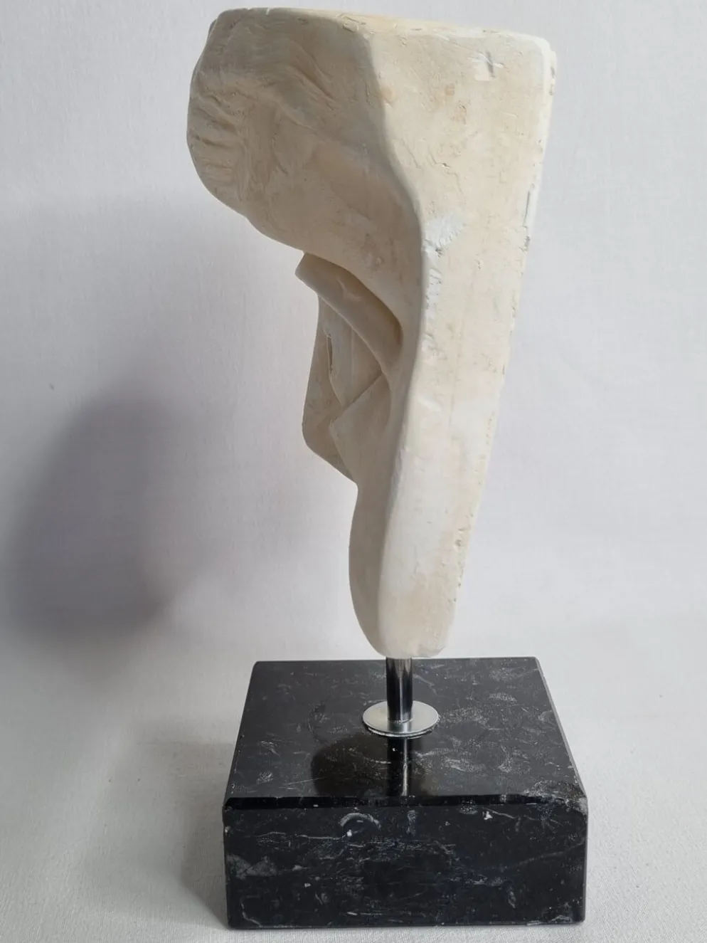Oeil du "David" de Michelangelo moulage vintage d'après Brucciani, sur socle, 27 cm