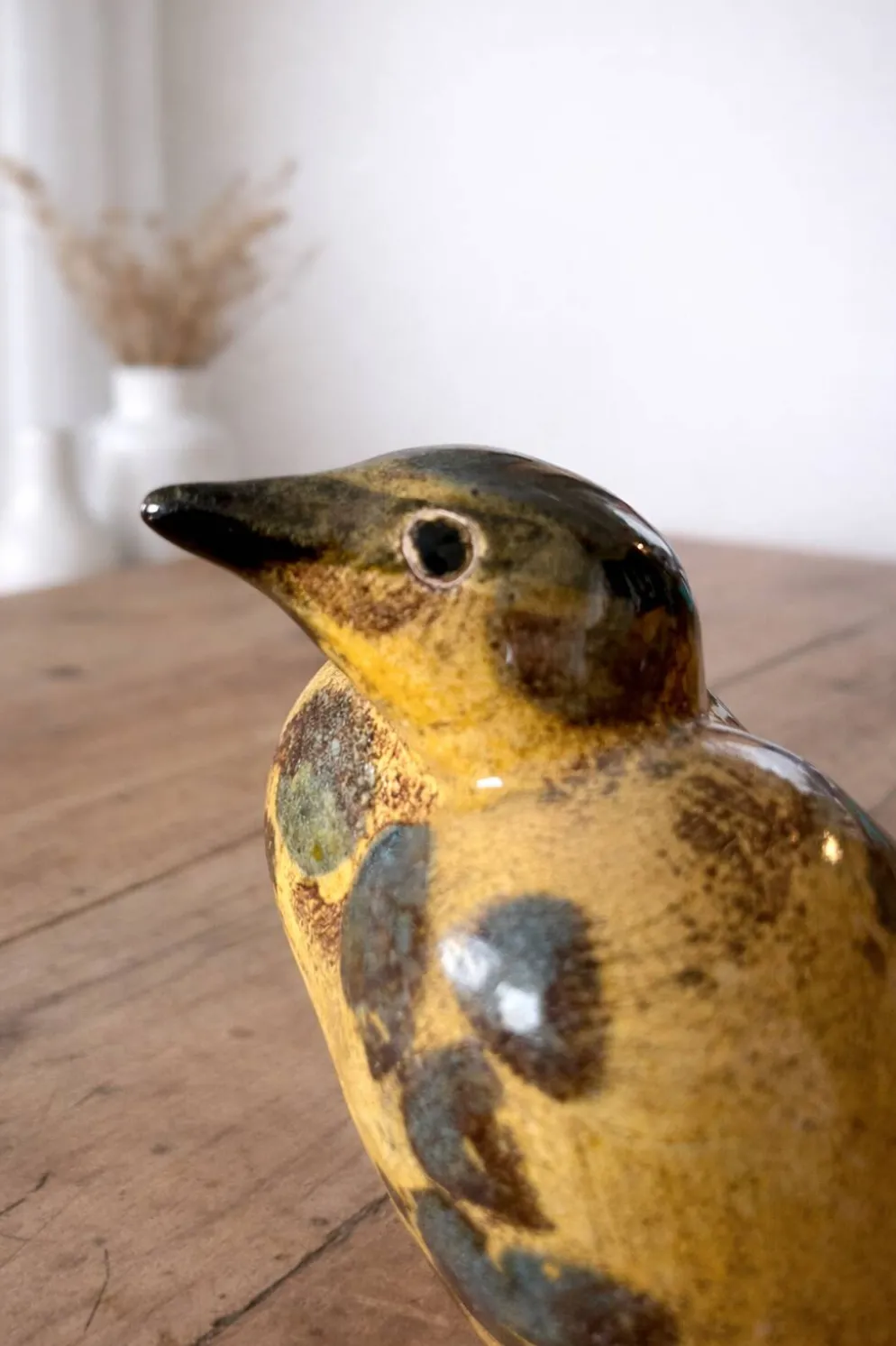 Oiseau décoratif en faïence émaillée, Europe, vers 1960.
