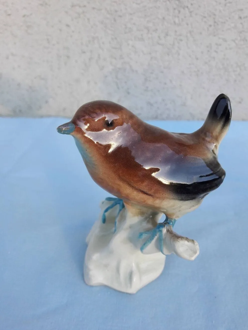 Oiseau en porcelaine