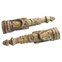2 ornements de meuble anciens en bronze