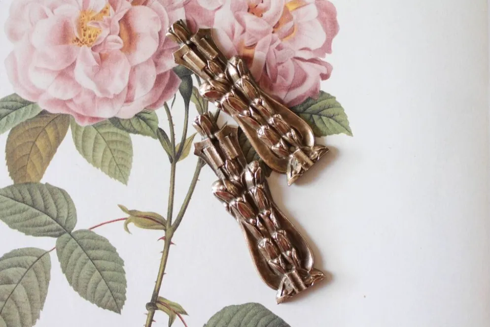 Ornements en bronze ancien