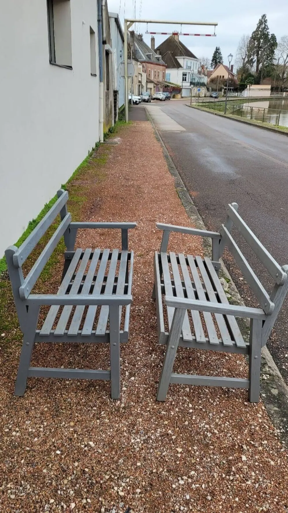 Paire de bancs de jardin parc en bois fabrication ancienne