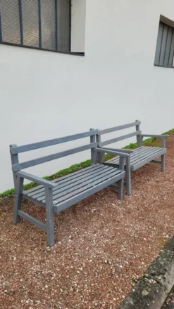 Paire de bancs de jardin parc en bois fabrication ancienne