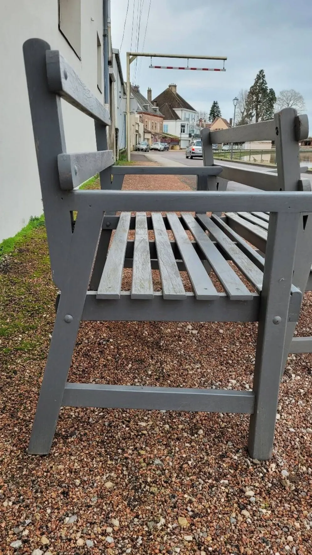 Paire de bancs de jardin parc en bois fabrication ancienne