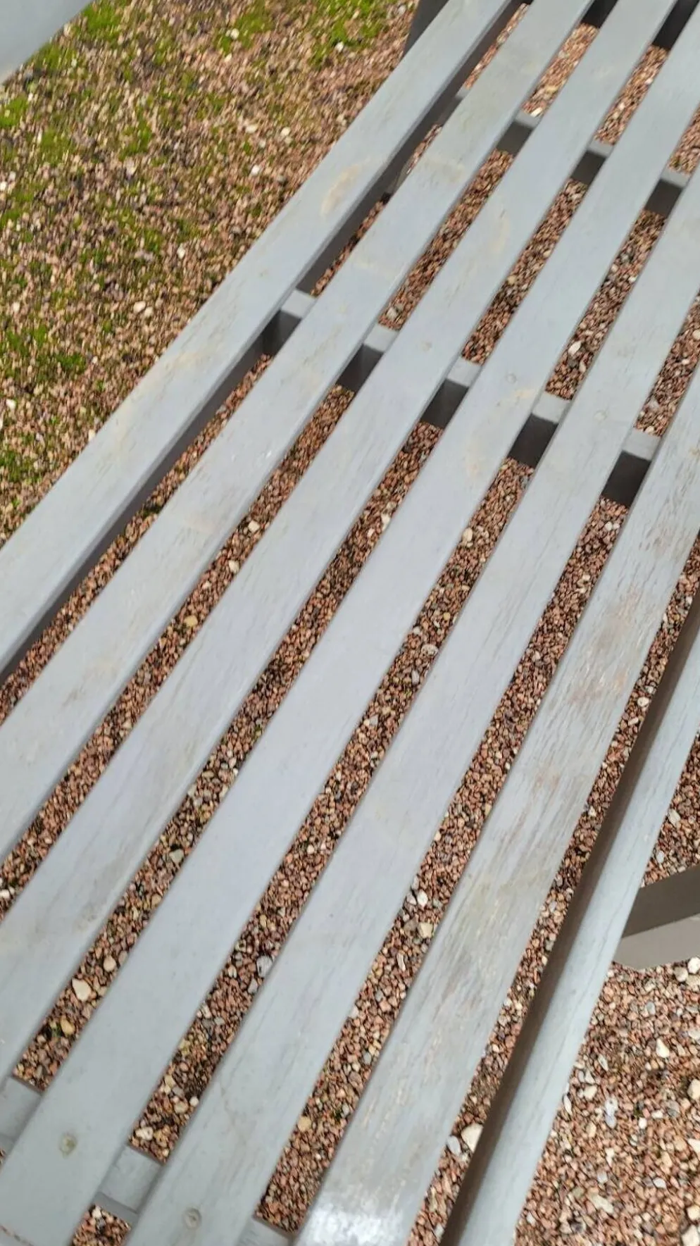 Paire de bancs de jardin parc en bois fabrication ancienne