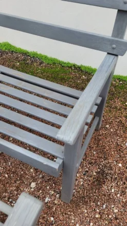 Paire de bancs de jardin parc en bois fabrication ancienne