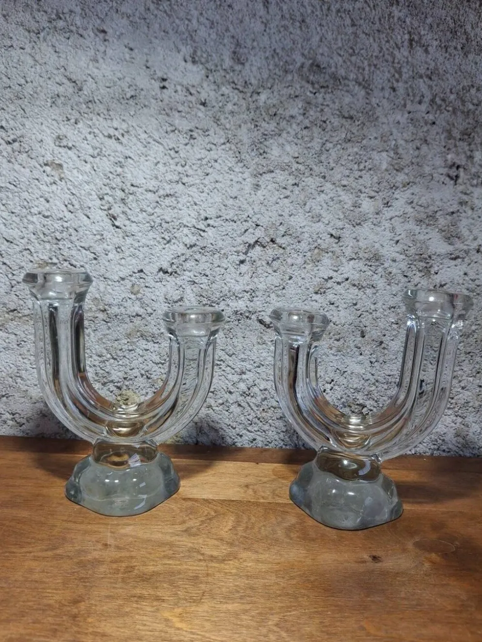 Paire de bougeoirs doubles Art Déco verre pressé moulé 1930