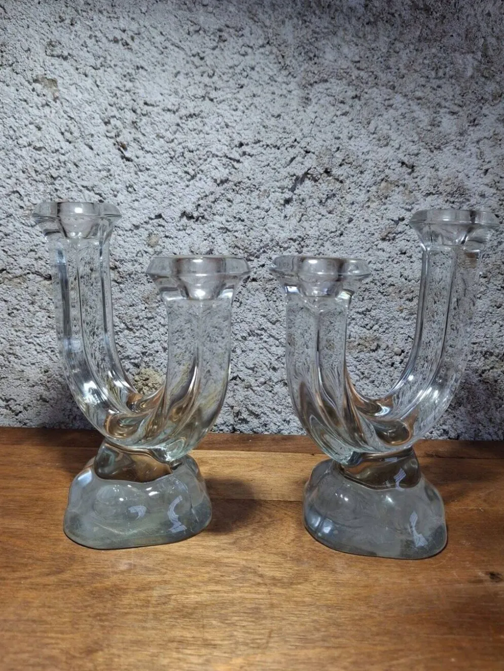 Paire de bougeoirs doubles Art Déco verre pressé moulé 1930