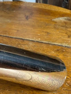 Paire de bougeoirs en aluminium poli