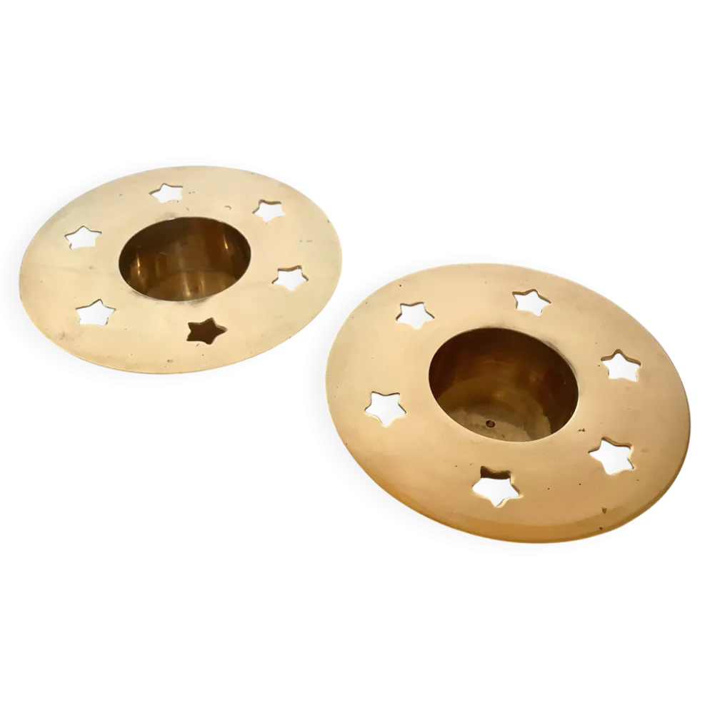 Paire de bougeoirs étoiles en laiton