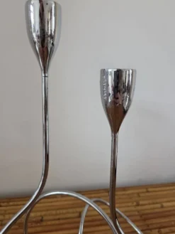 Paire de bougeoirs vintage en métal chromé