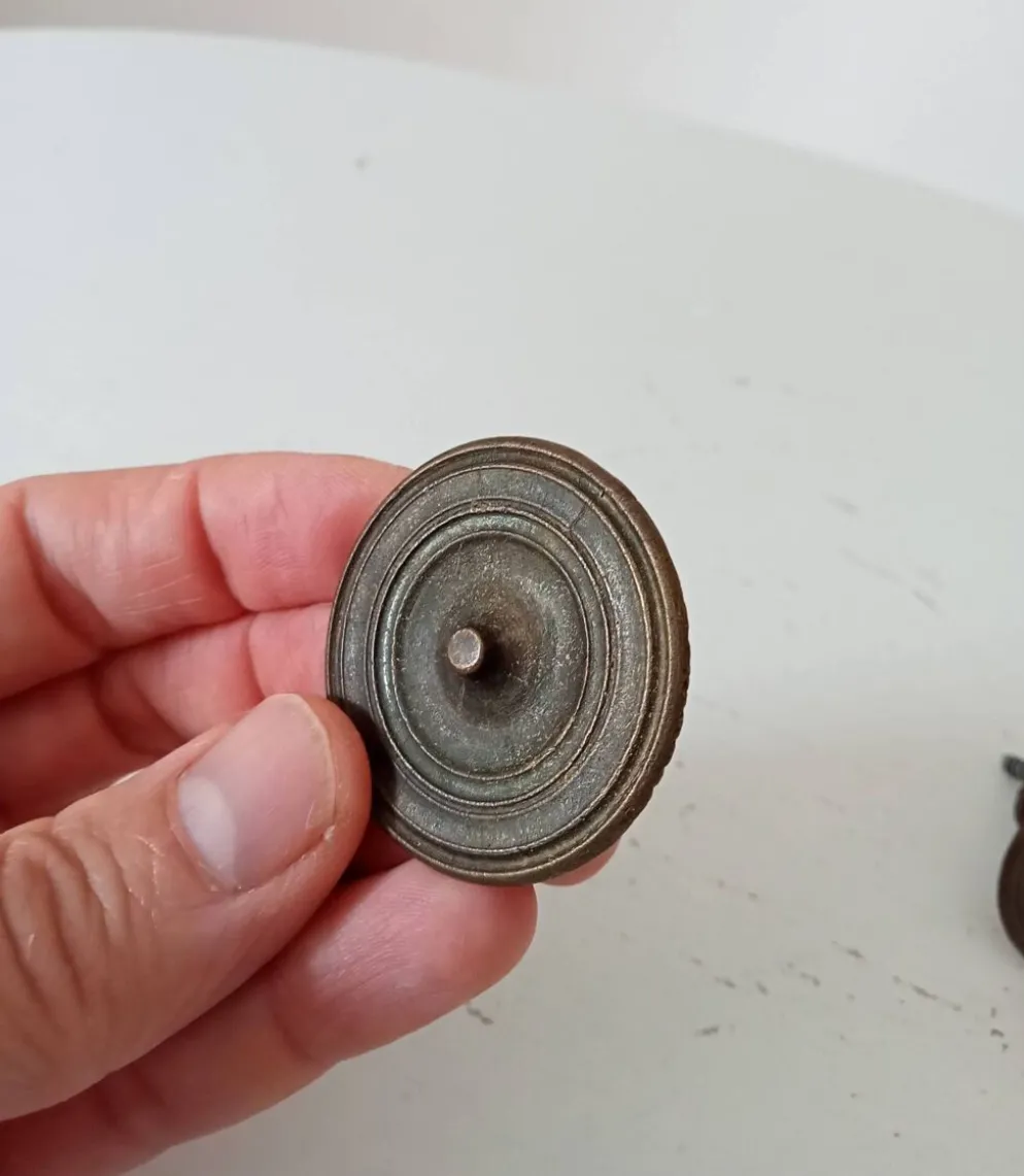 Paire de boutons de meubles anciens Empire XIXeme