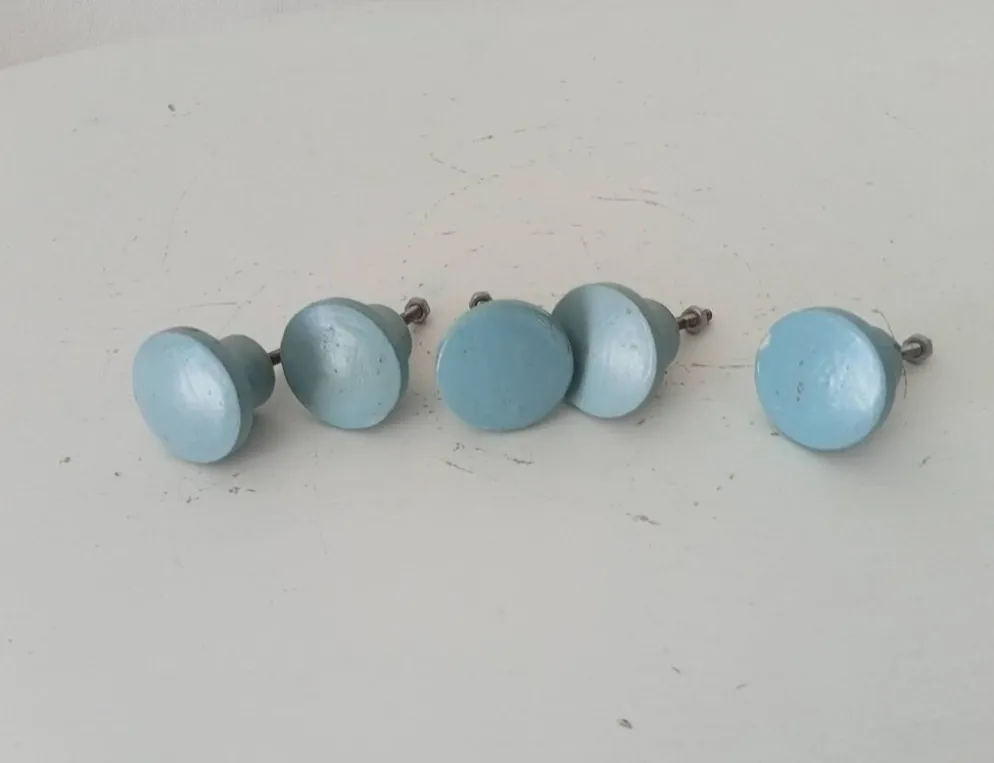 Paire de boutons de meubles vintage en bois