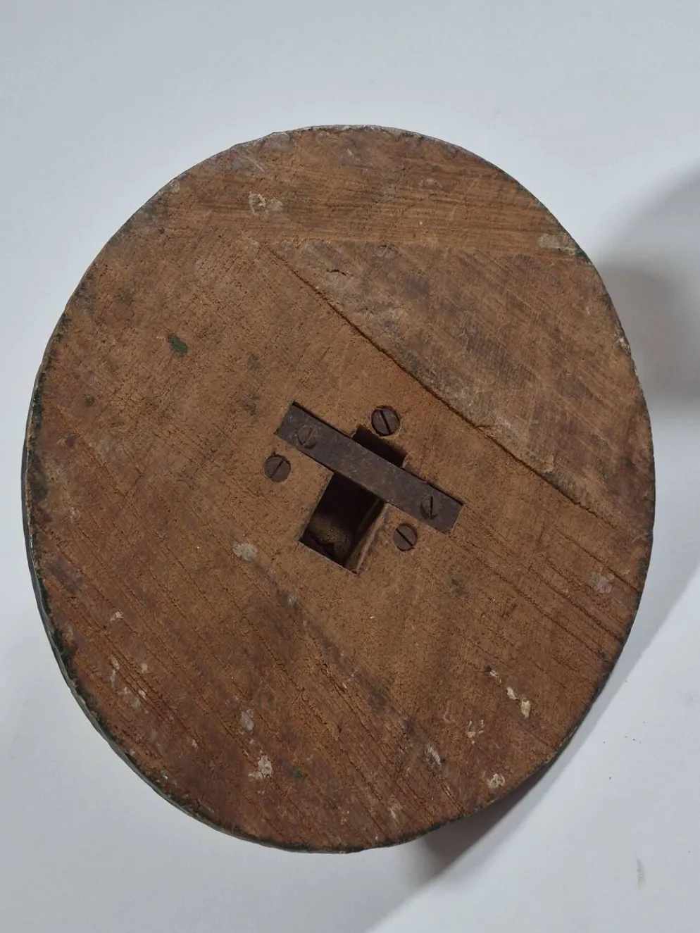 Paire de bustes antiques en céramique représentant des portraits du Rajasthan