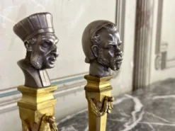 Paire de bustes d’Abyssins en nickel sur gaines en bronze doré et marbre, XIXème siècle