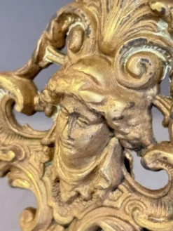 Paire de cadres en laiton doré rococo, cadres décoratifs antiques pour mur et table