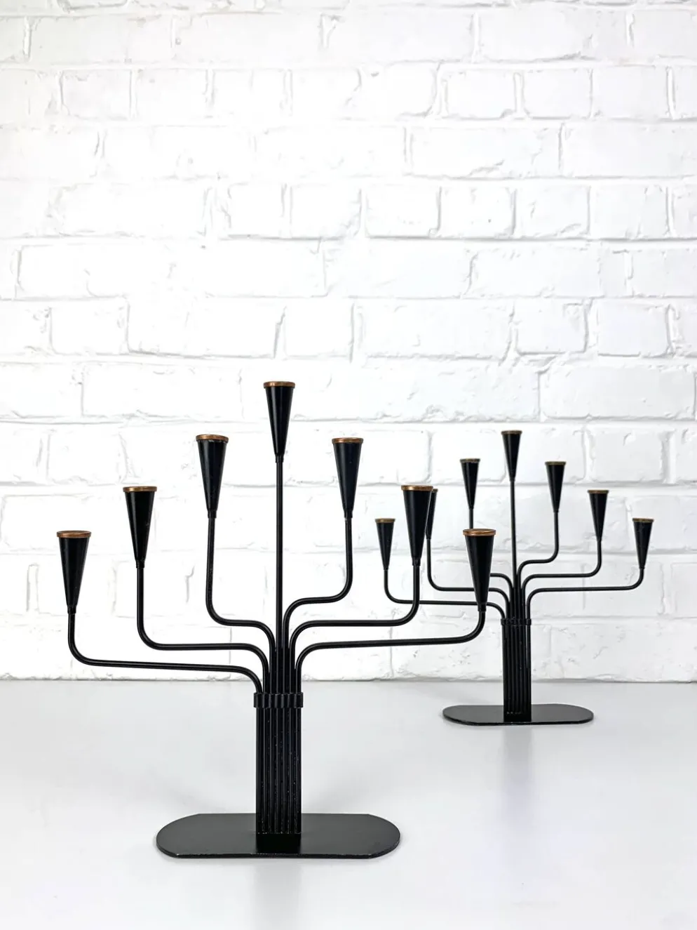 Paire de candélabres Gunnar Ander pour Ystad Metall, Suède, années 50